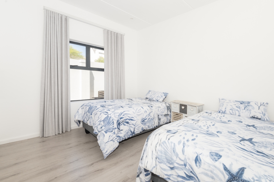 5 Bedroom Property for Sale in Myburgh Park Western Cape